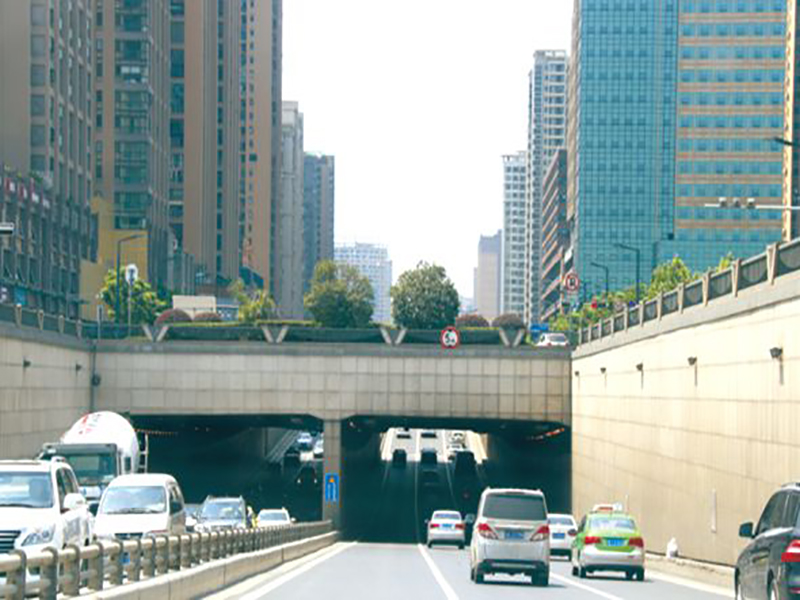 天府大道錦（jǐn）城下穿隧道